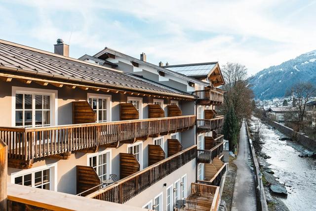 Hotel Henri Country House