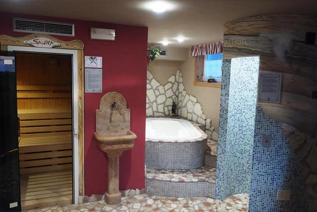 Hotel Azola