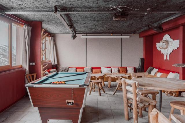 Alpeen Hotel