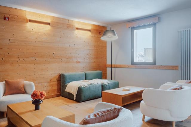 Alpeen Hotel