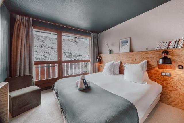 Alpeen Hotel