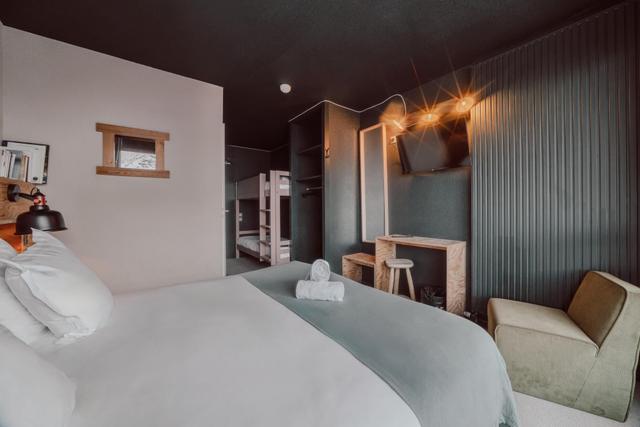 Alpeen Hotel