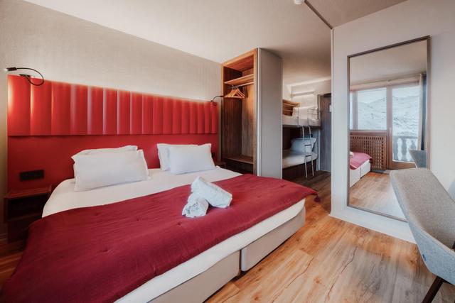 Alpeen Hotel