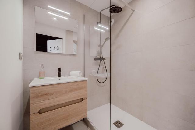 Alpeen Hotel