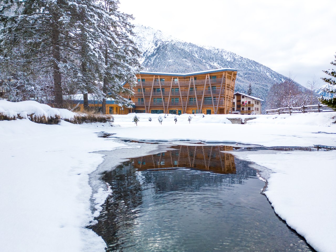 Hotel Au Charmant Petit Lac